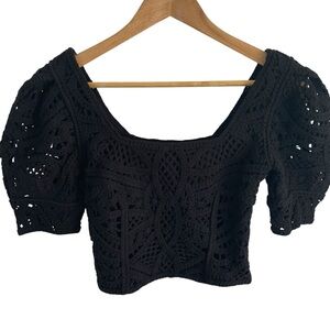 Uterqüe Elegant Black Crochet cropped sweater size XS whimsigoth witchy